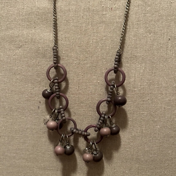 Blue and lavender beaded necklace - Picture 3 of 3